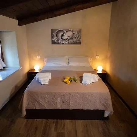 Fontana Casa Boscarelli