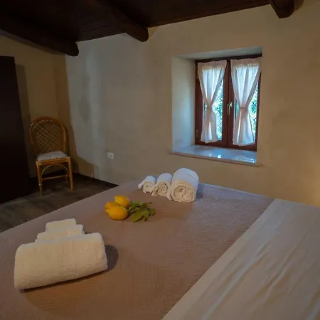 Fontana Casa Boscarelli